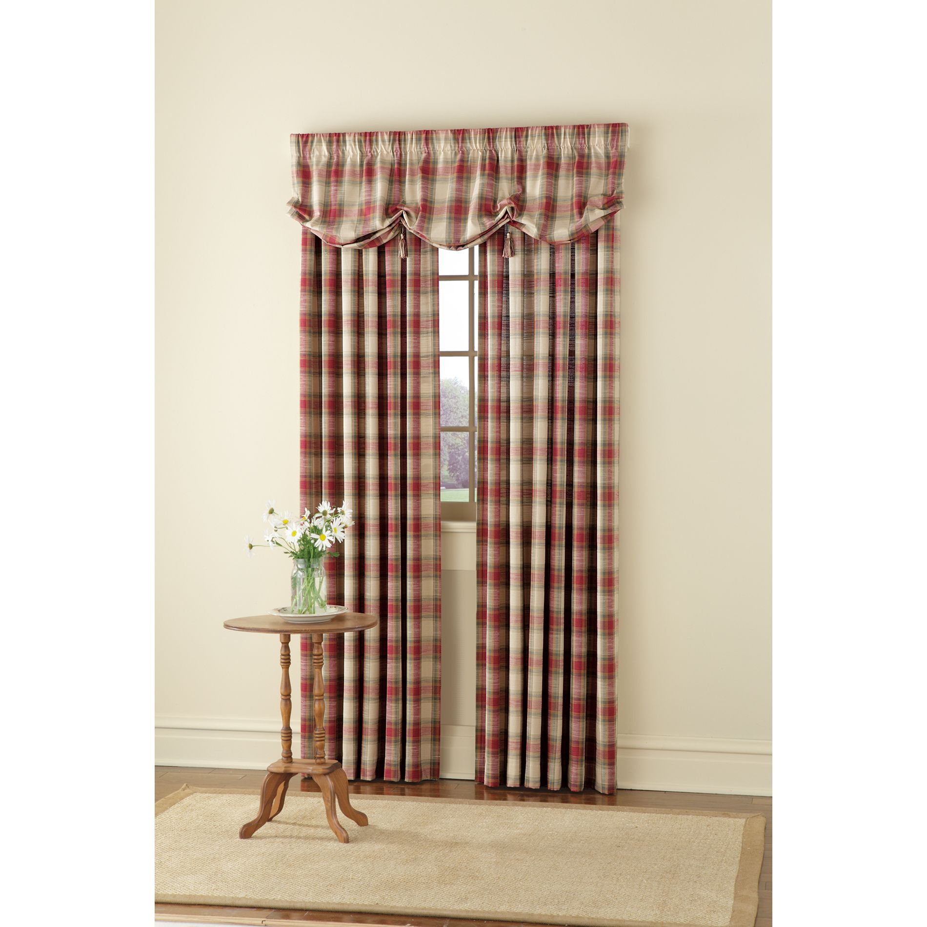 Country Living Casual Plaid Window Panel