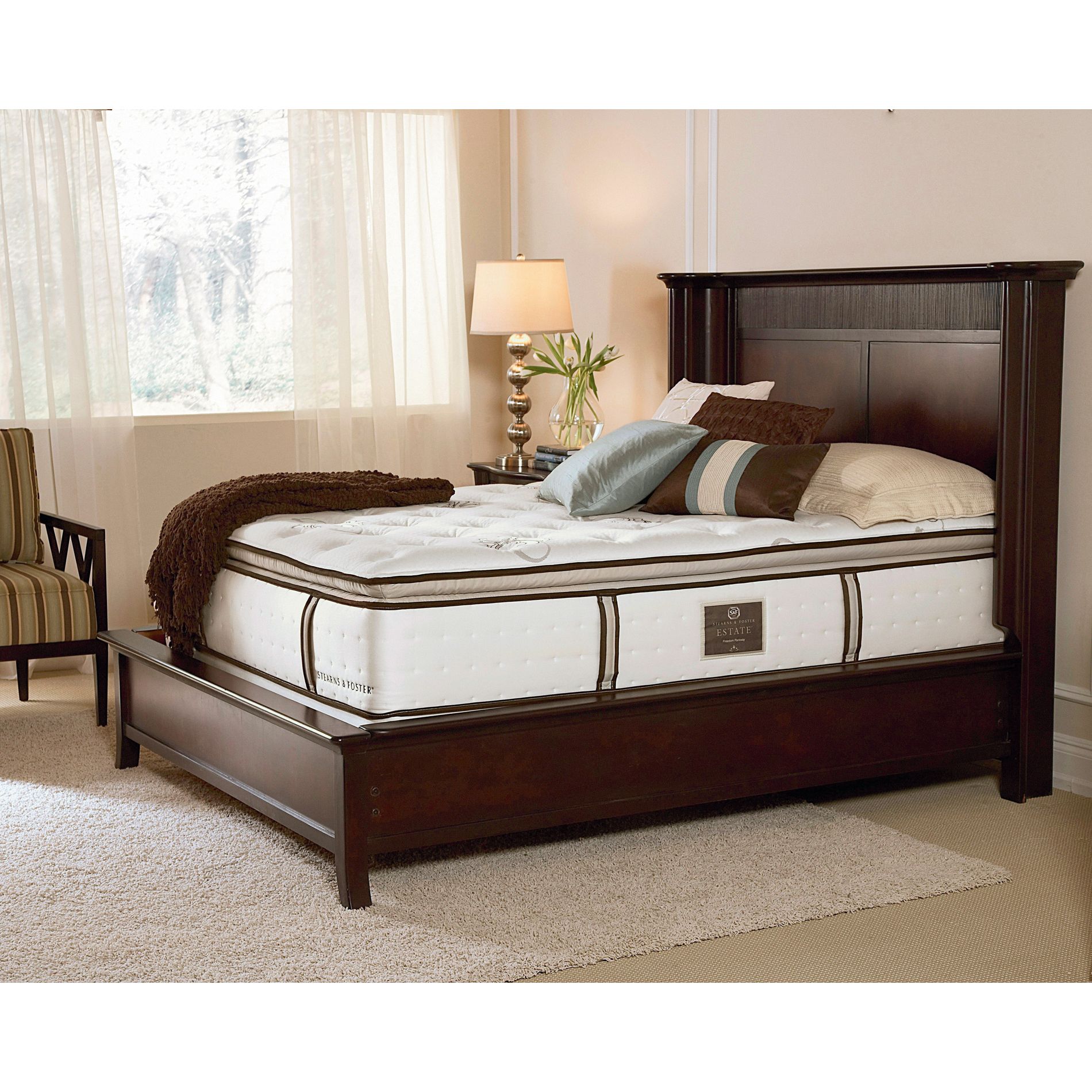 Stearns & Foster Stearns And Foster Estate Common Box Split Queen Zoombug