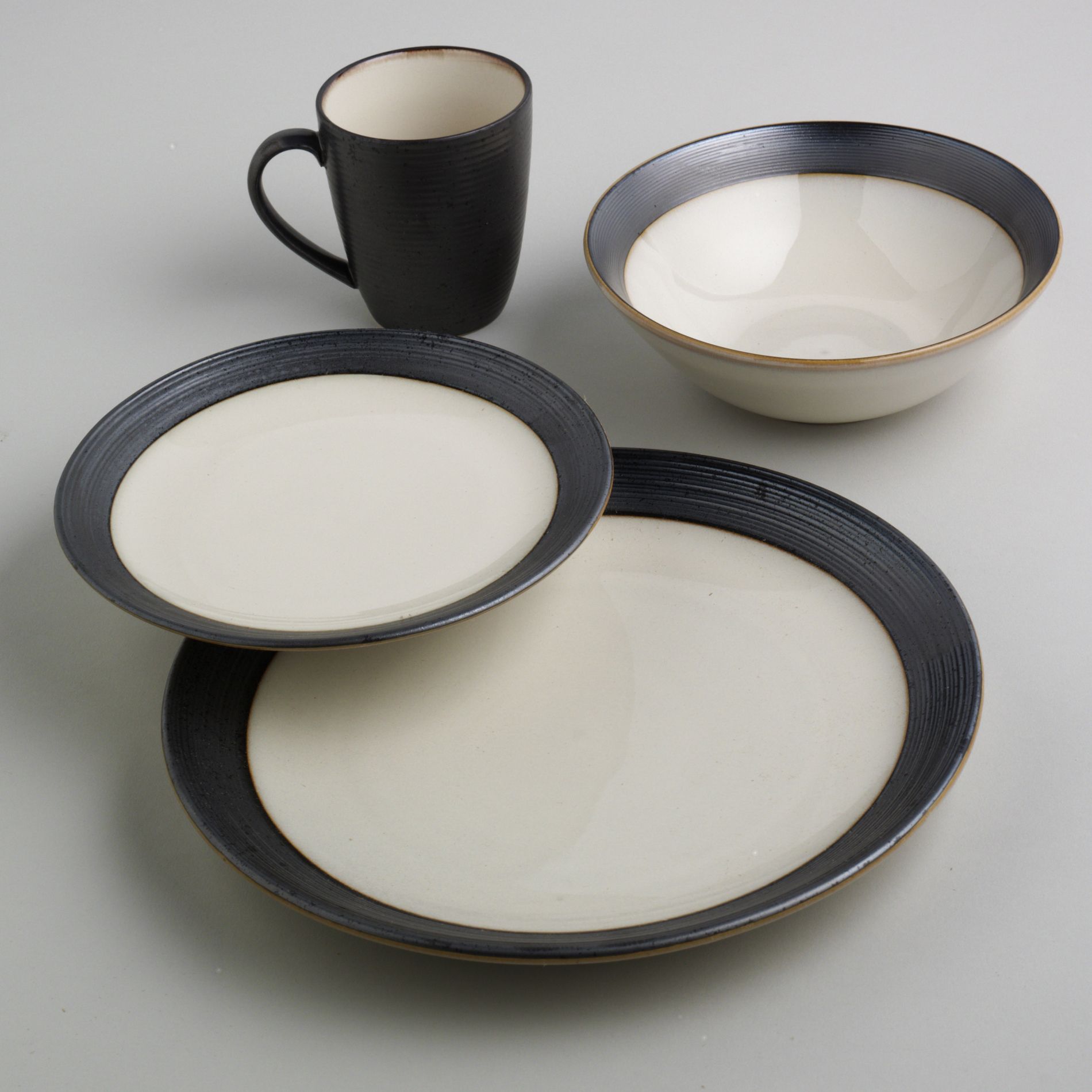 SANGO 16Pc Bistro Cream Dinnerware Set