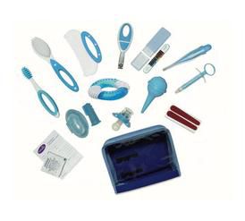 Summer Infant Deluxe Healthcare & Grooming Kit by Summer