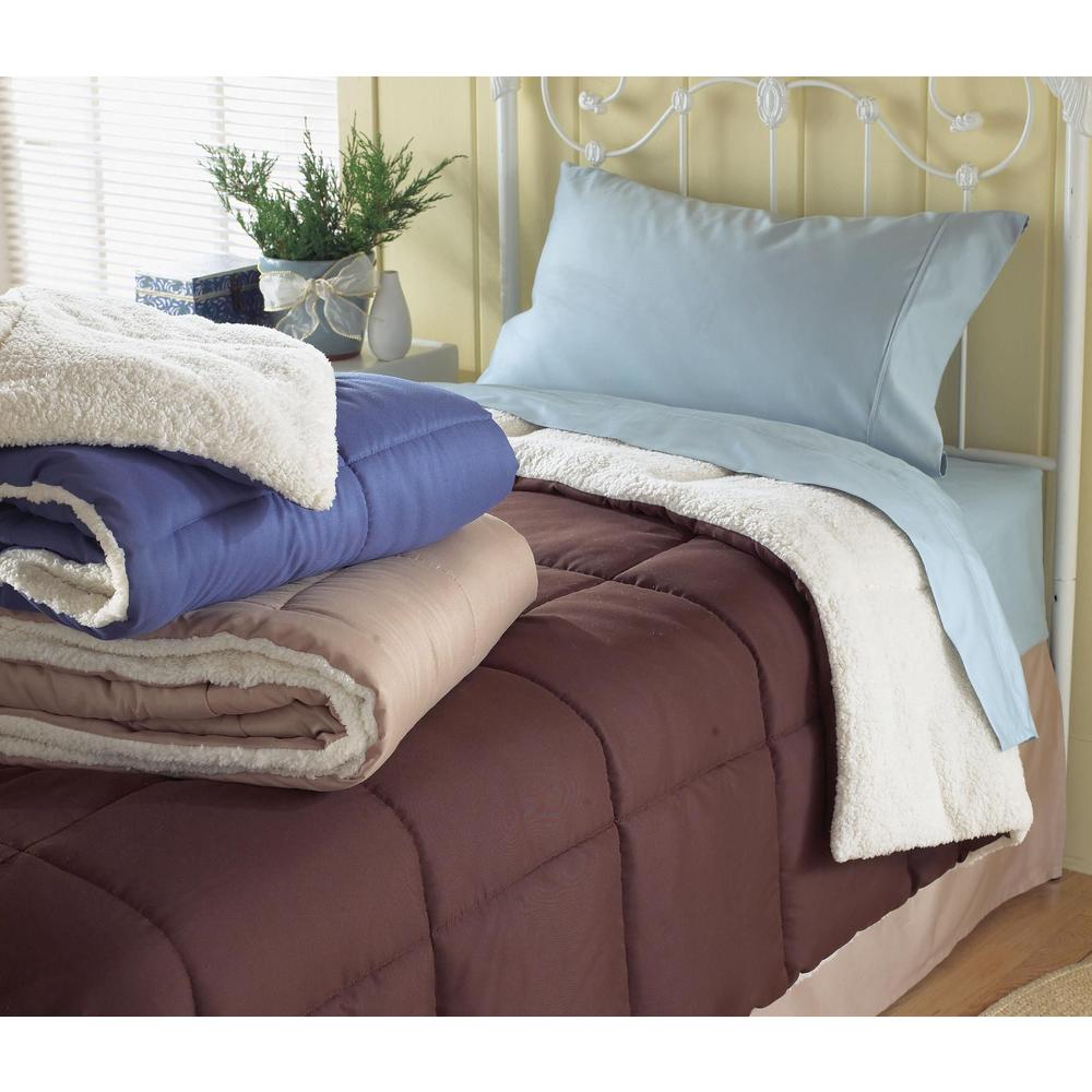 Cozy Nights Down Alternative/Sherpa Comforter