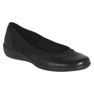 Women's Black Leather Stretch Flat: Classic Shoe Fashion from Kmart