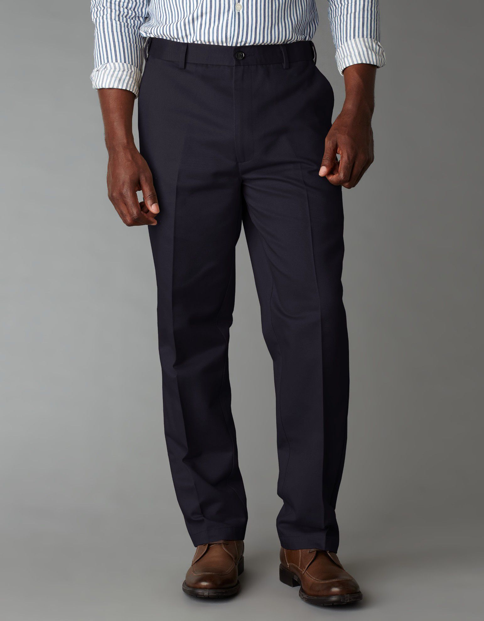Dockers Men's Comfort Waist Khaki D3 Classic Flat Front Pants