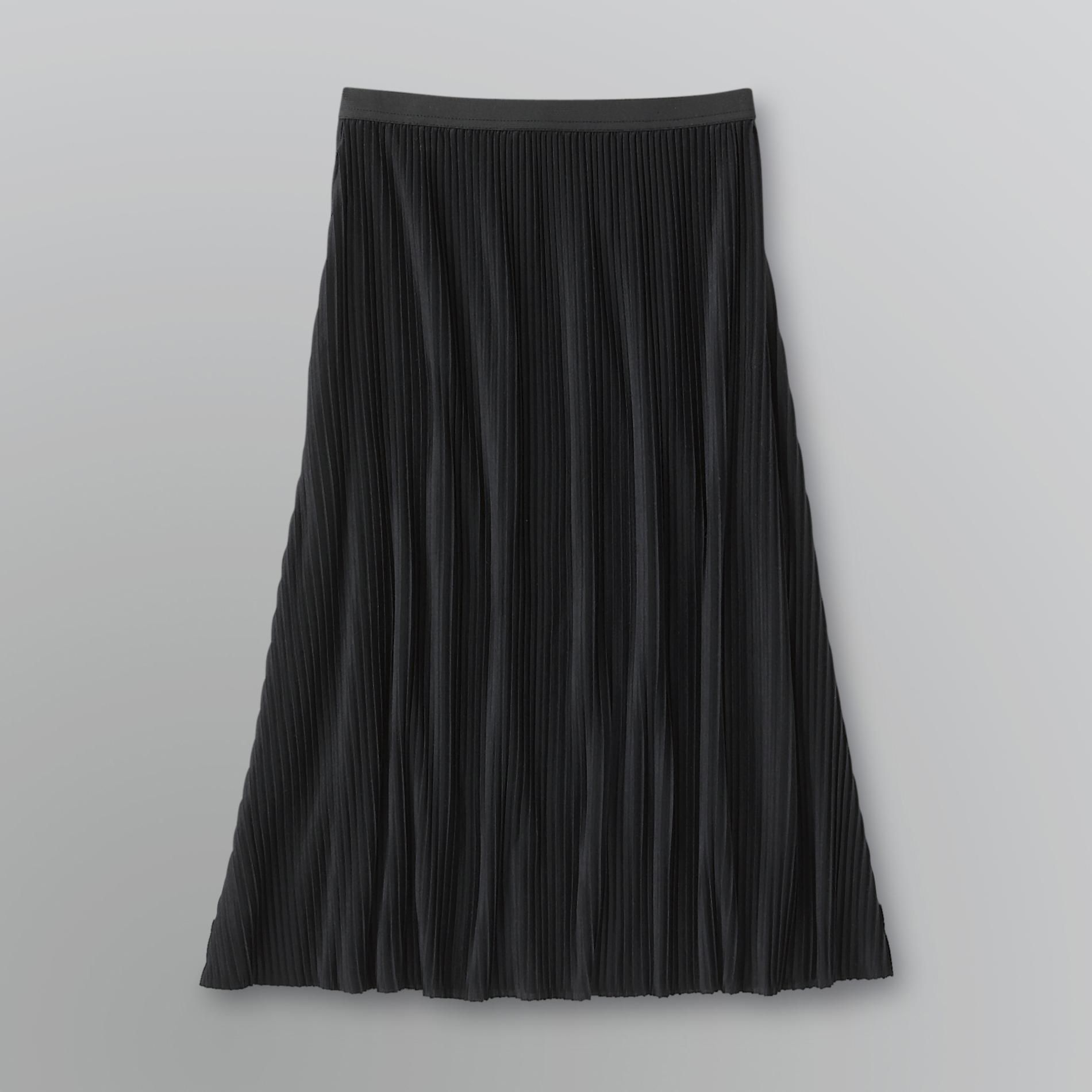 True Freedom Junior's Pleated Long Skirt