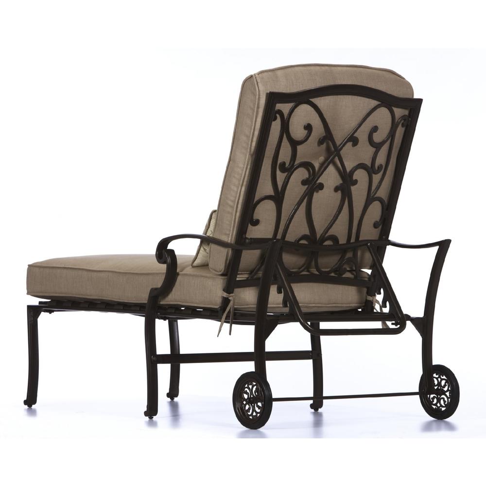 La-Z-Boy Outdoor Halley Chaise Lounge