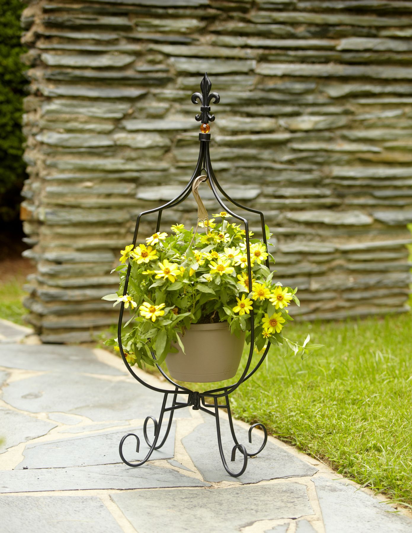 Garden Oasis Hanging Basket Plant Stand Garden Oasis Hanging Basket Plant Stand on Hanging Plant Stand
id=50465