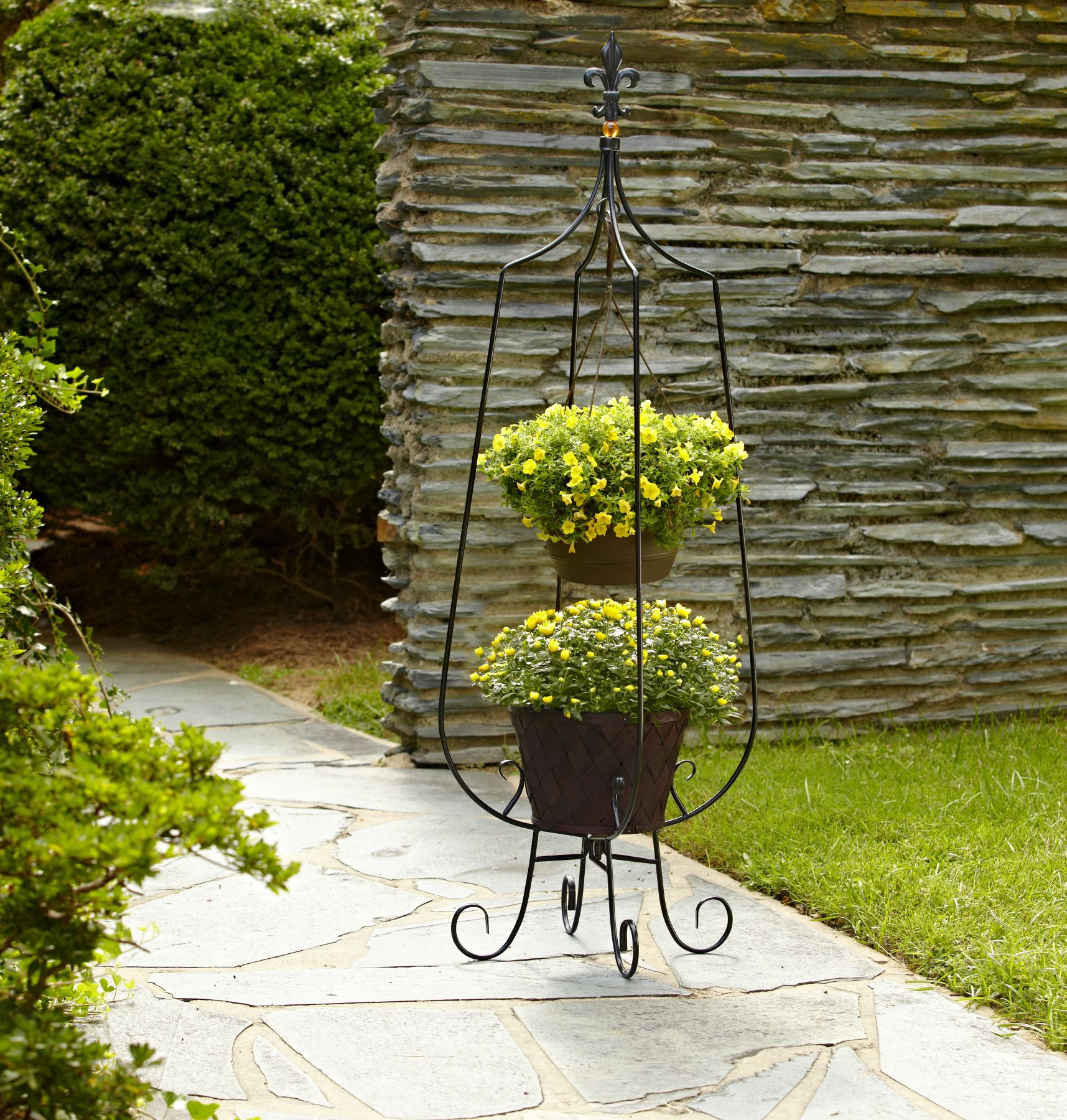 Garden Oasis Deluxe Hanging Basket Plant Stand Garden Oasis Deluxe Hanging Basket Plant Stand on Hanging Plant Stand
id=79916