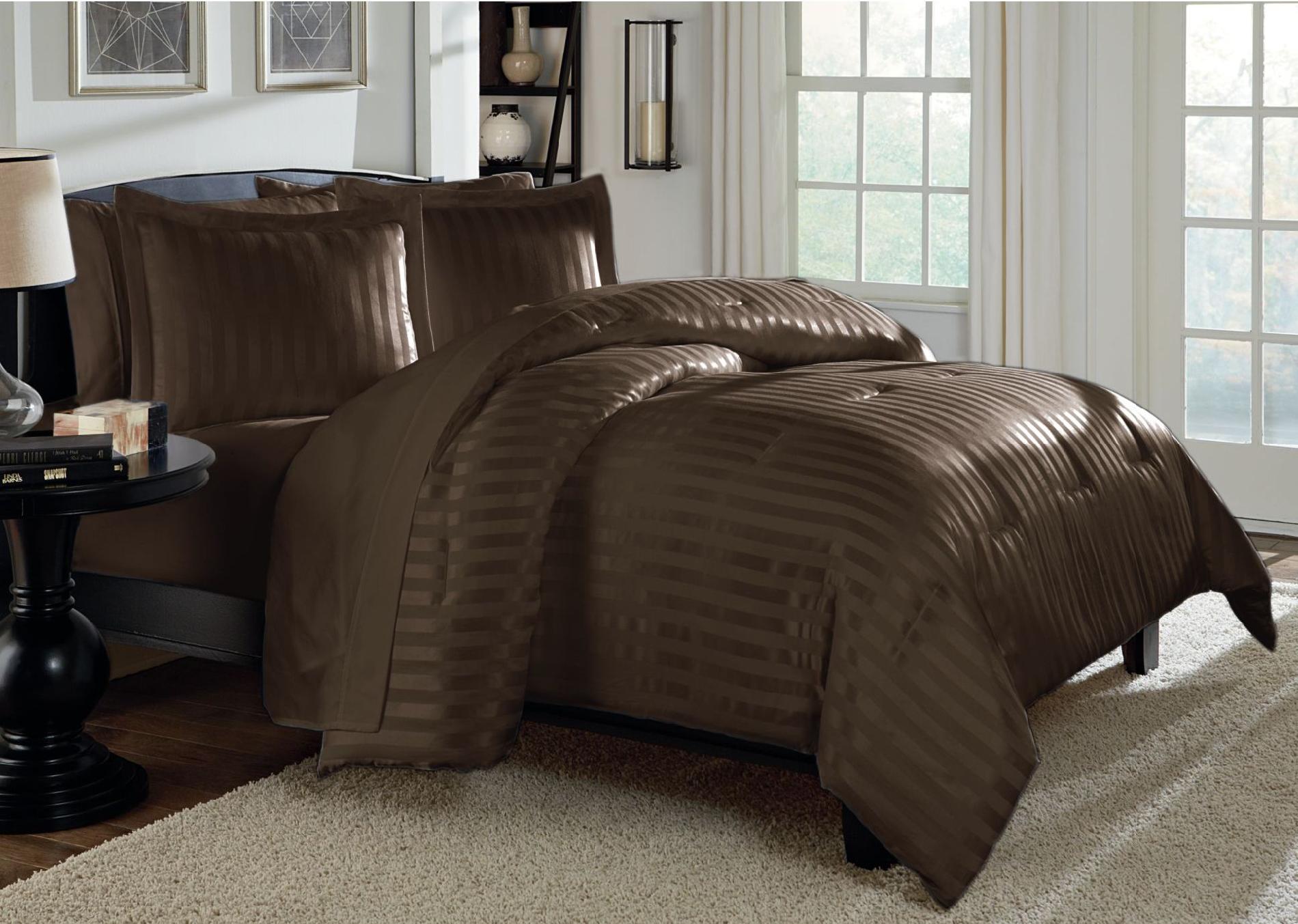 Essential Home Damask Brown Comforter Set