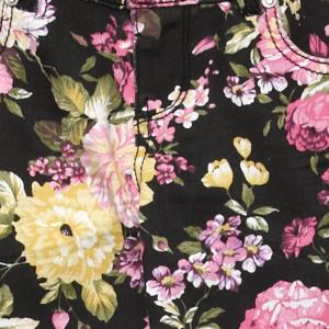 Selected Color is Black Floral
