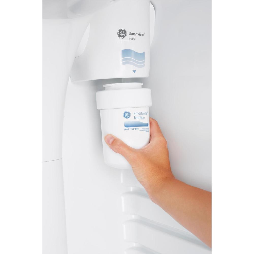 GE Appliances MWF SmartWater&#8482; Replacement Water Filter