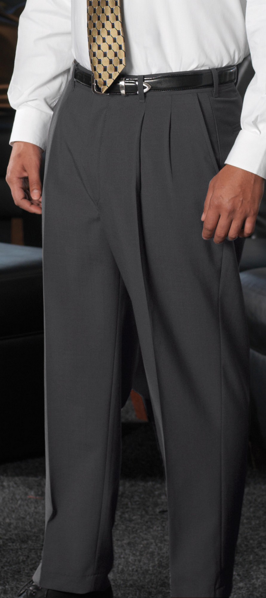 Edwards Men's Wool Blend Pleated Dress Pant - Online Exclusive