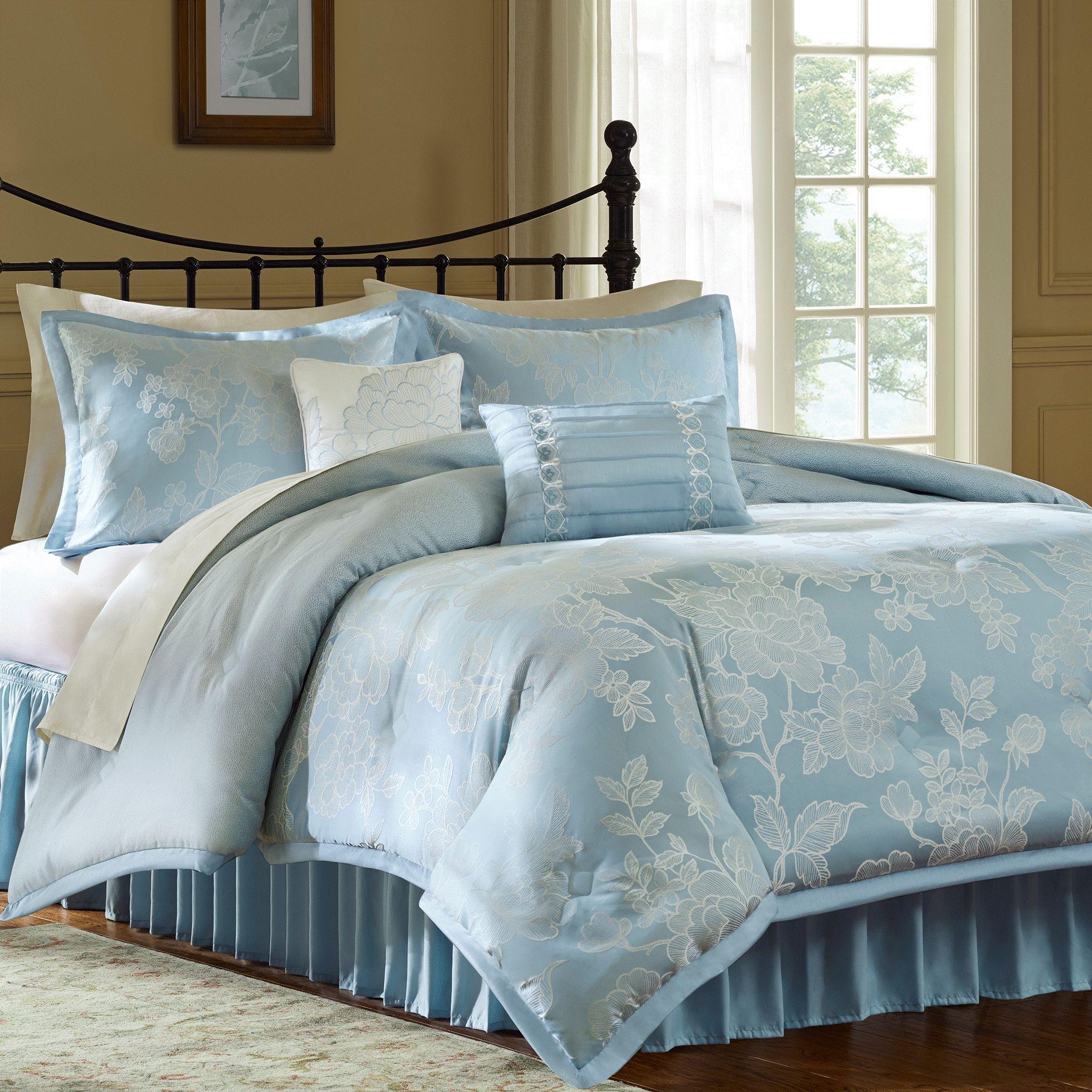 Jaclyn Smith Arbor Blue Comforter Set