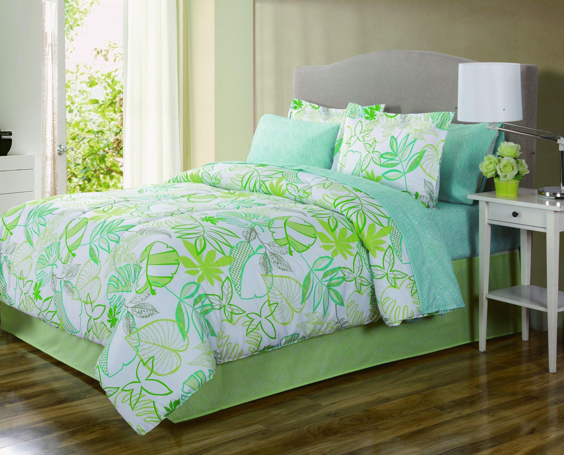 Essential Home Complete Bed Set Leaves