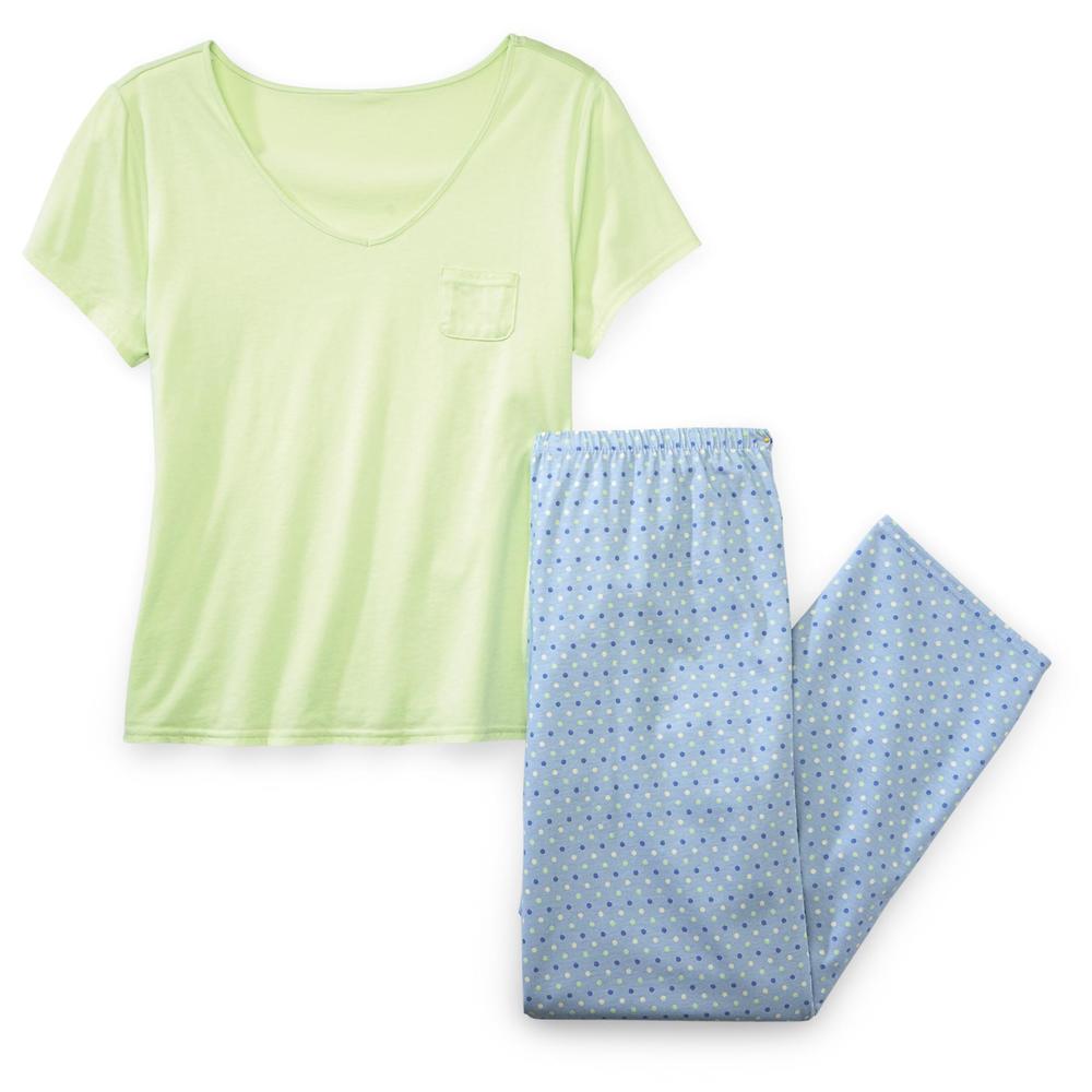 Pink K Women's Pajama Shirt & Capri Pants Set - Green Dots