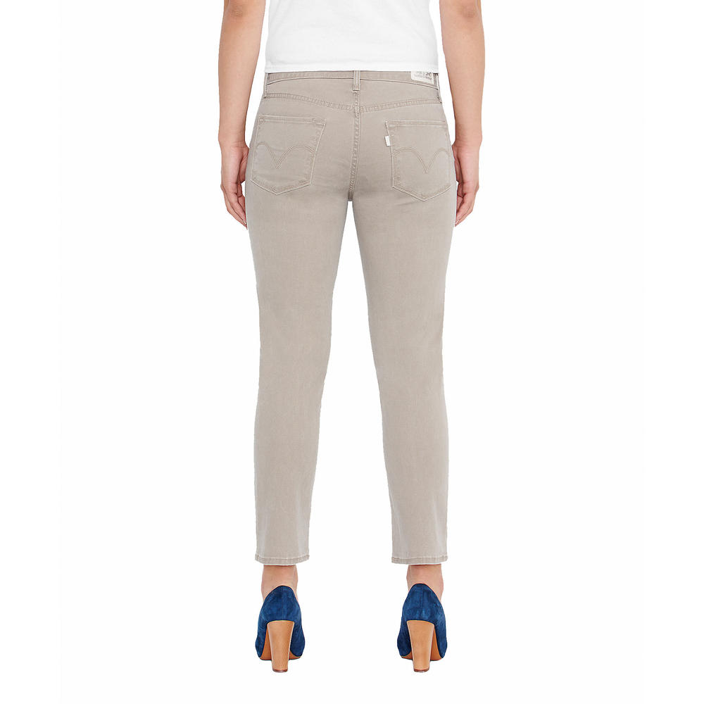 Levi's Women's Colored Capri Jeans