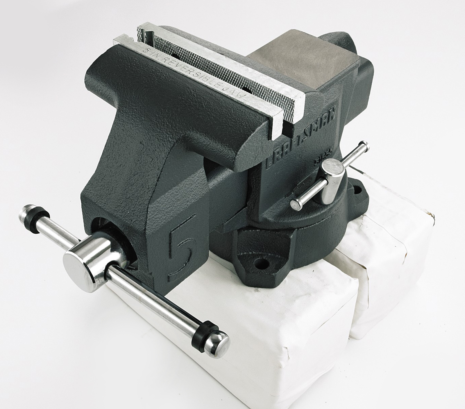 Craftsman 5″ Bench Vise Tight Grip Stable Reliable Hold w/Smooth