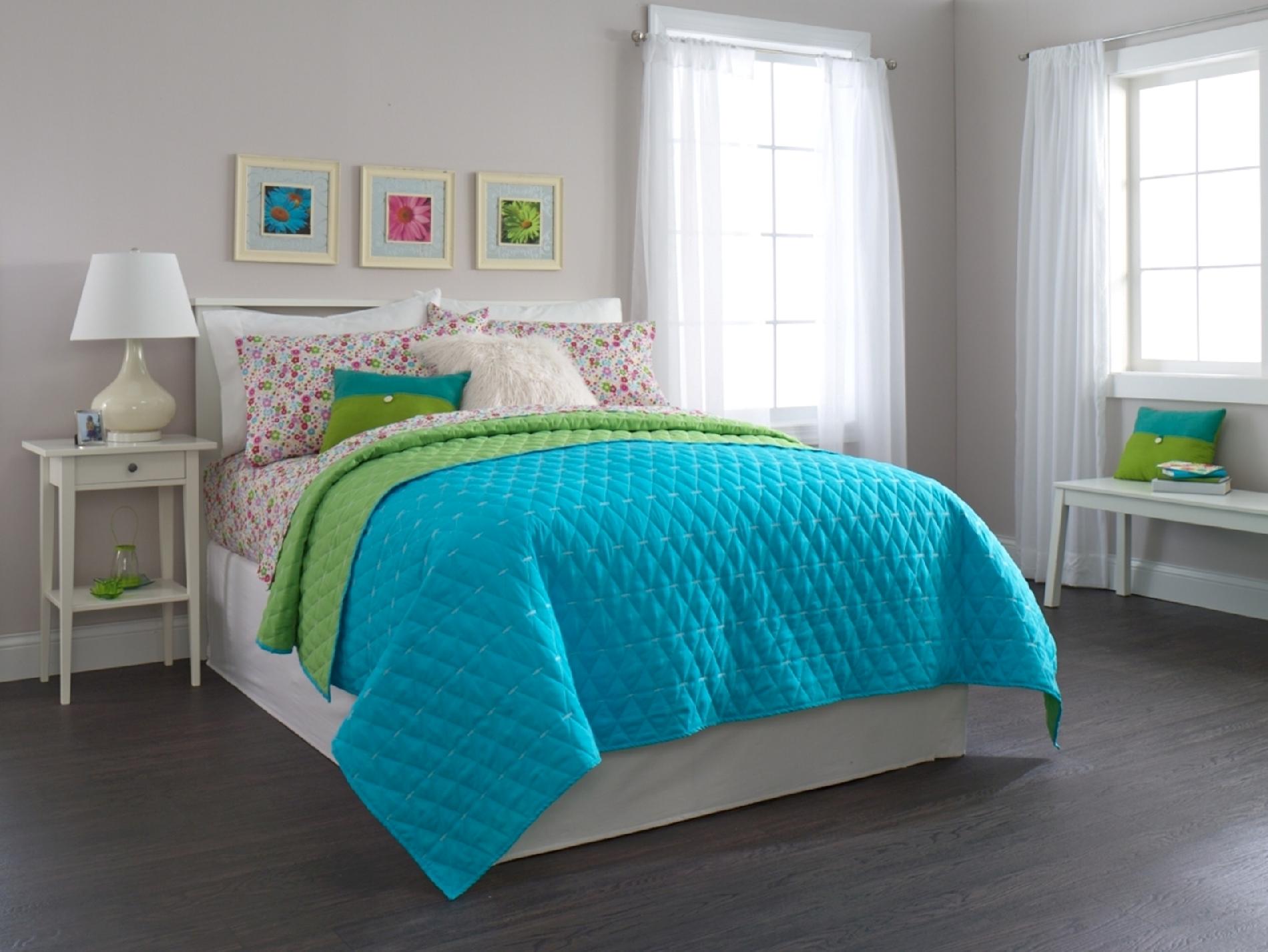 Colormate Soft Natalie Reversible Quilt  Turquoise/Lime
