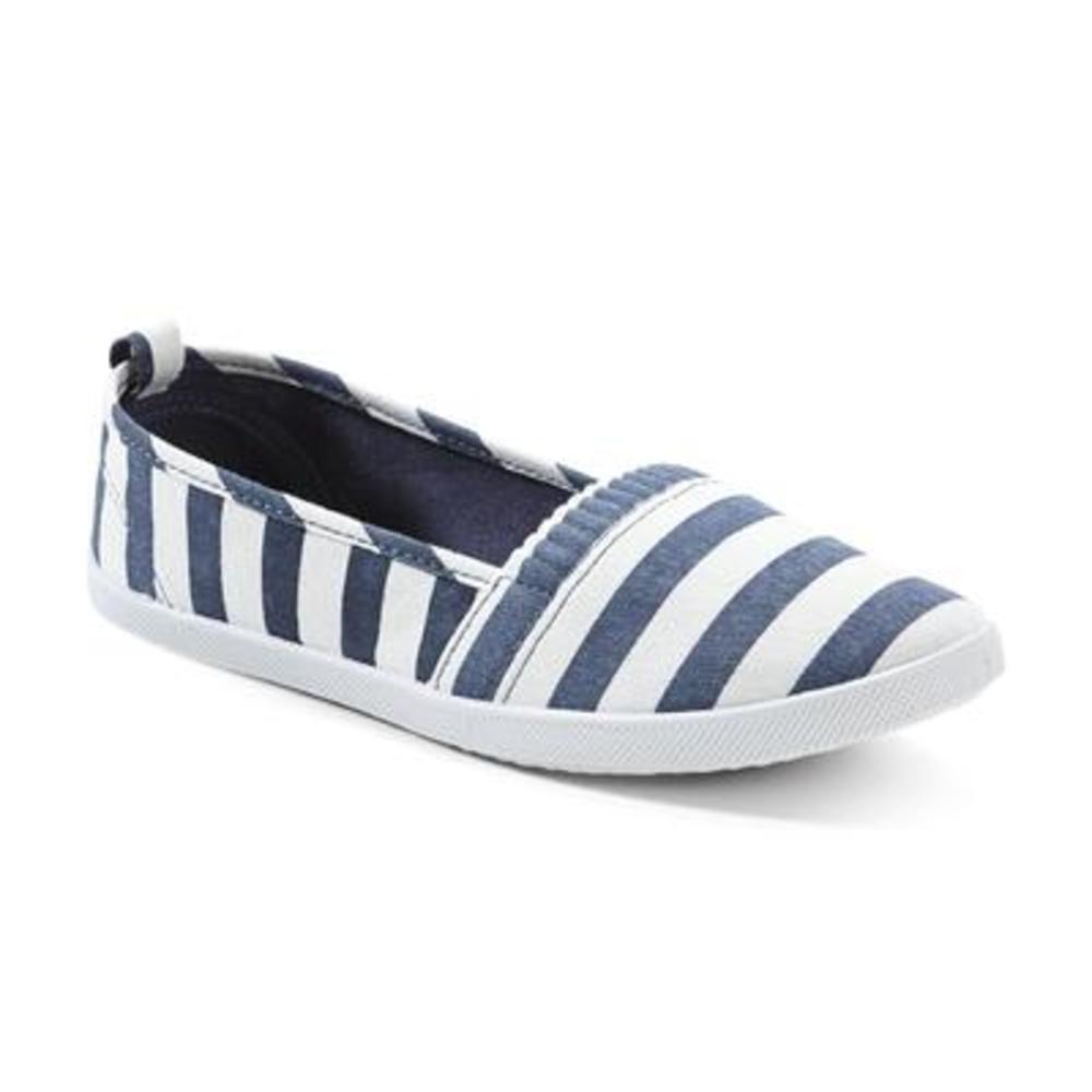 Basic Editions Women's Dakota Blue/White Casual Flat Shoe