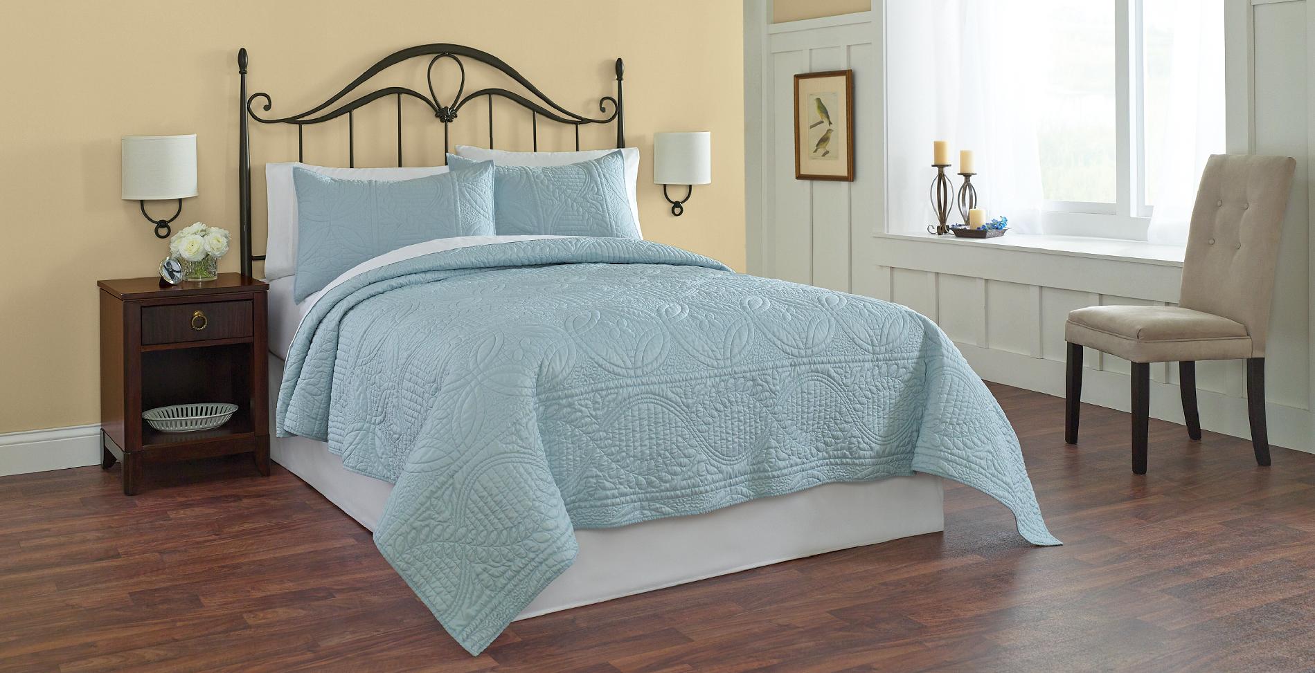 Cannon Inez Embroidered Quilt - Blue
