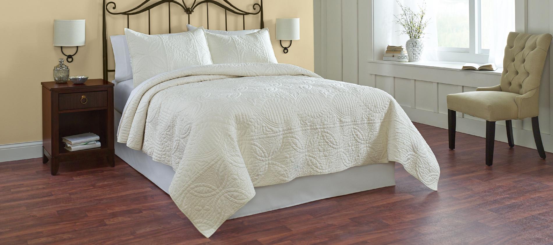 Cannon Inez Embroidered Quilt - Ivory
