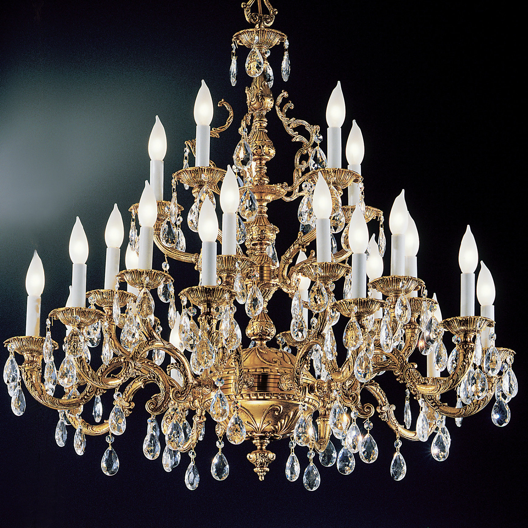 Clic Lighting 5525 Owb Sgt Barcelona 25 Light Crystal Chandelier Clic Lighting 5525 Owb Sgt Barcelona 25 Light Crystal Chandelier Finish Olde World Bronze Type Swarovski Elements Golden Teak