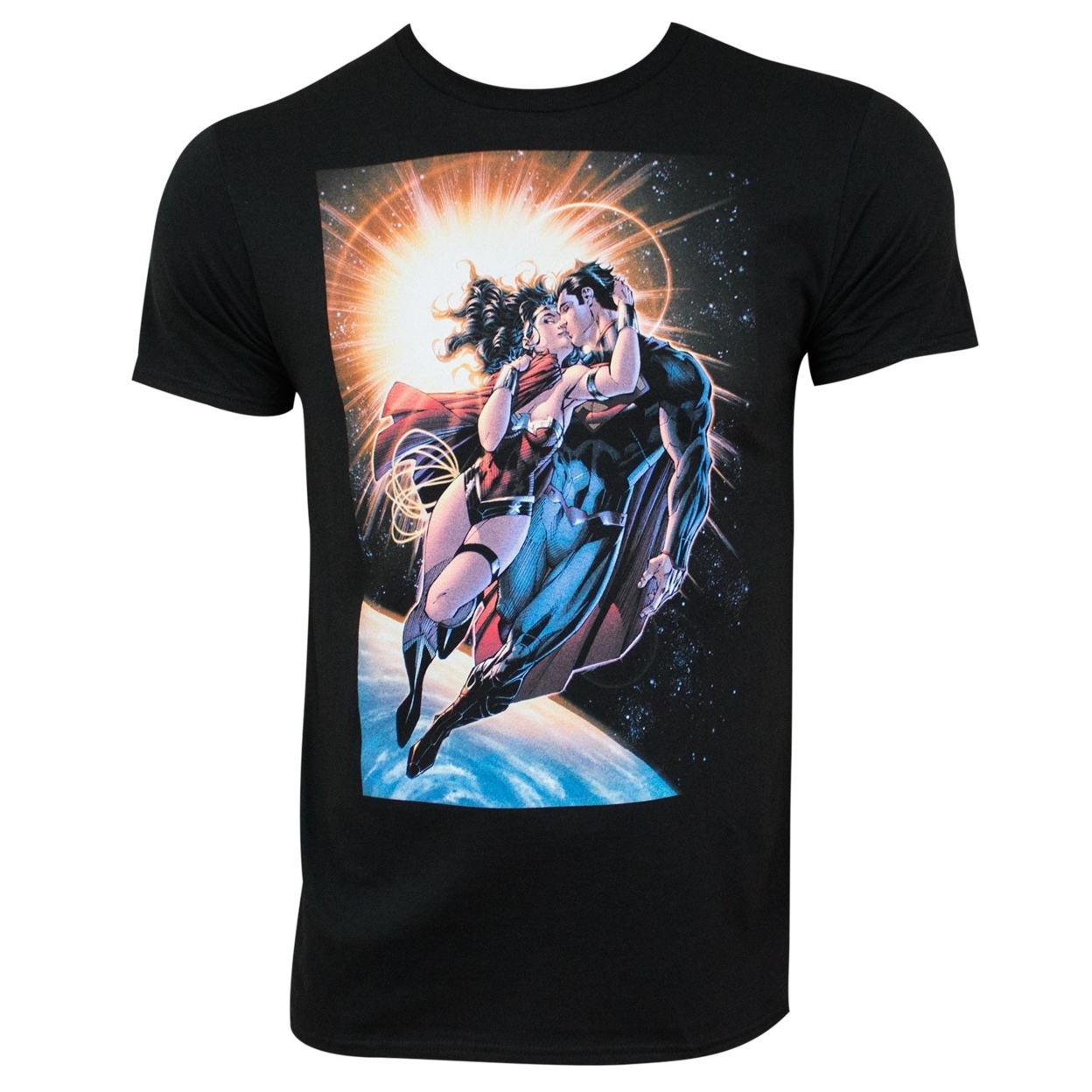 DC Comics Superman and Wonder Woman Kissing Black Tee Shirt
