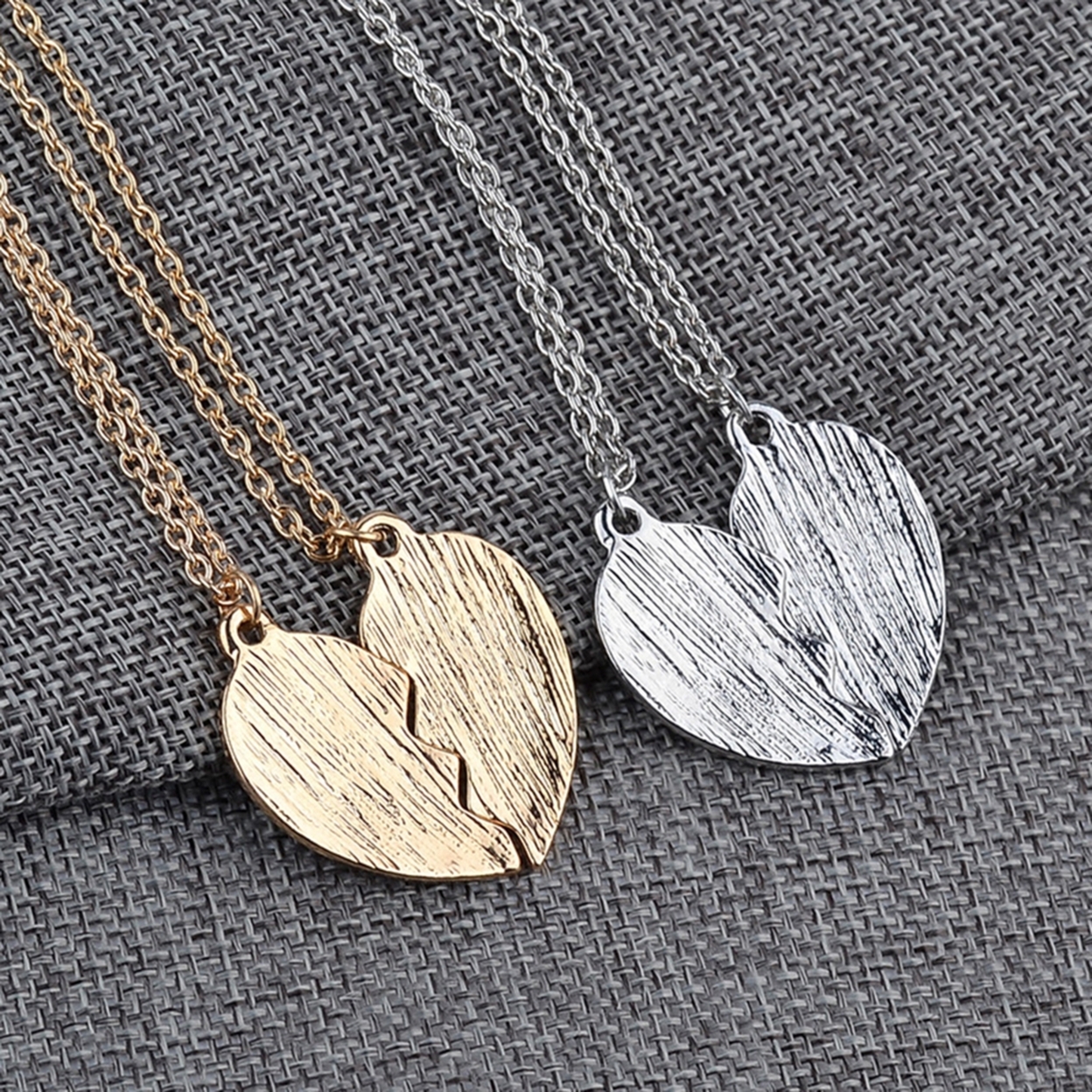 Generic 2Pcs Necklace Mother Daughter Letter Carving Attractive Alloy Heart Shape Design Clavicle Chain for Daily Life