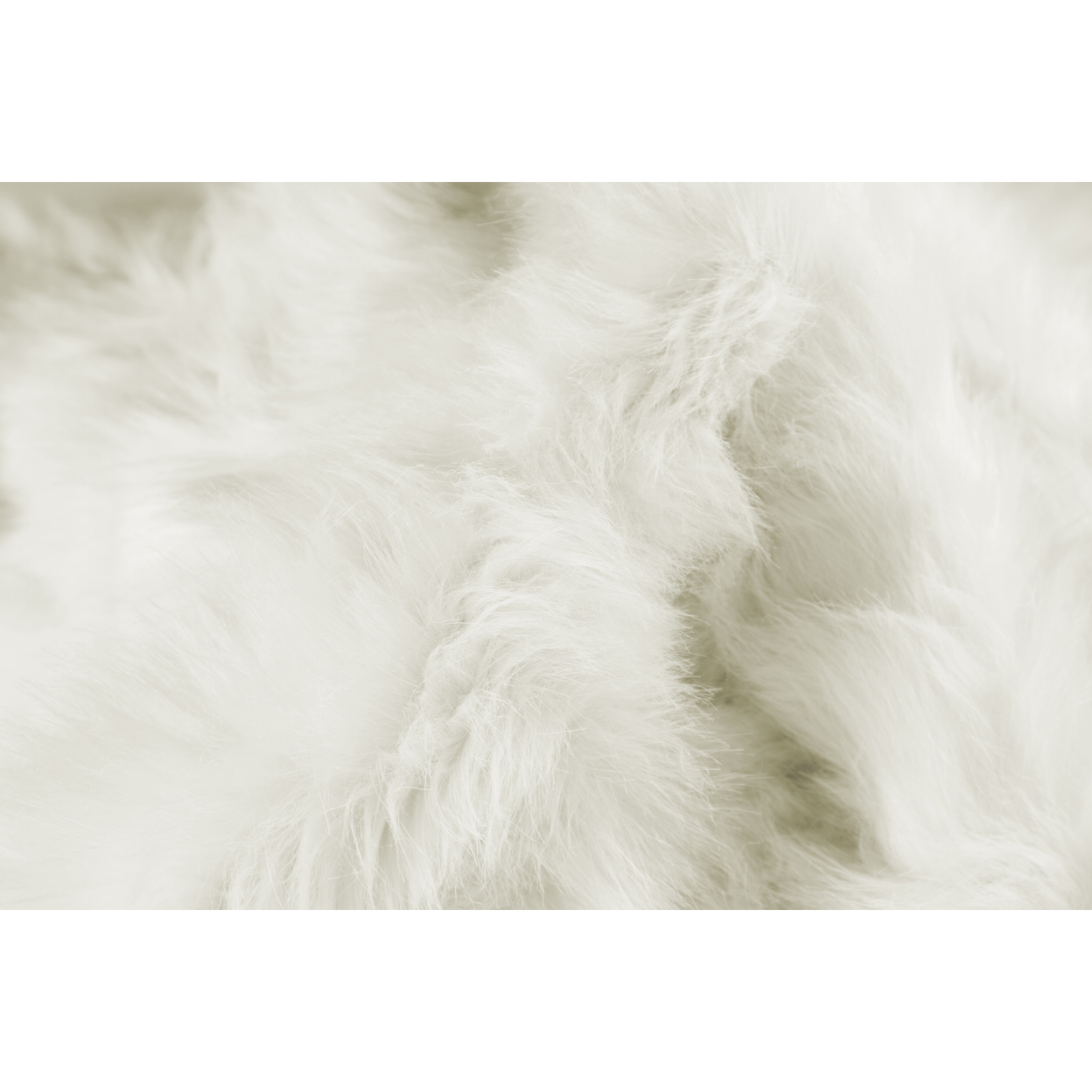 Luxe Home Decor Gordon Faux Sheepskin Trio Rug | 1-Piece | Off-white | 3'x5'