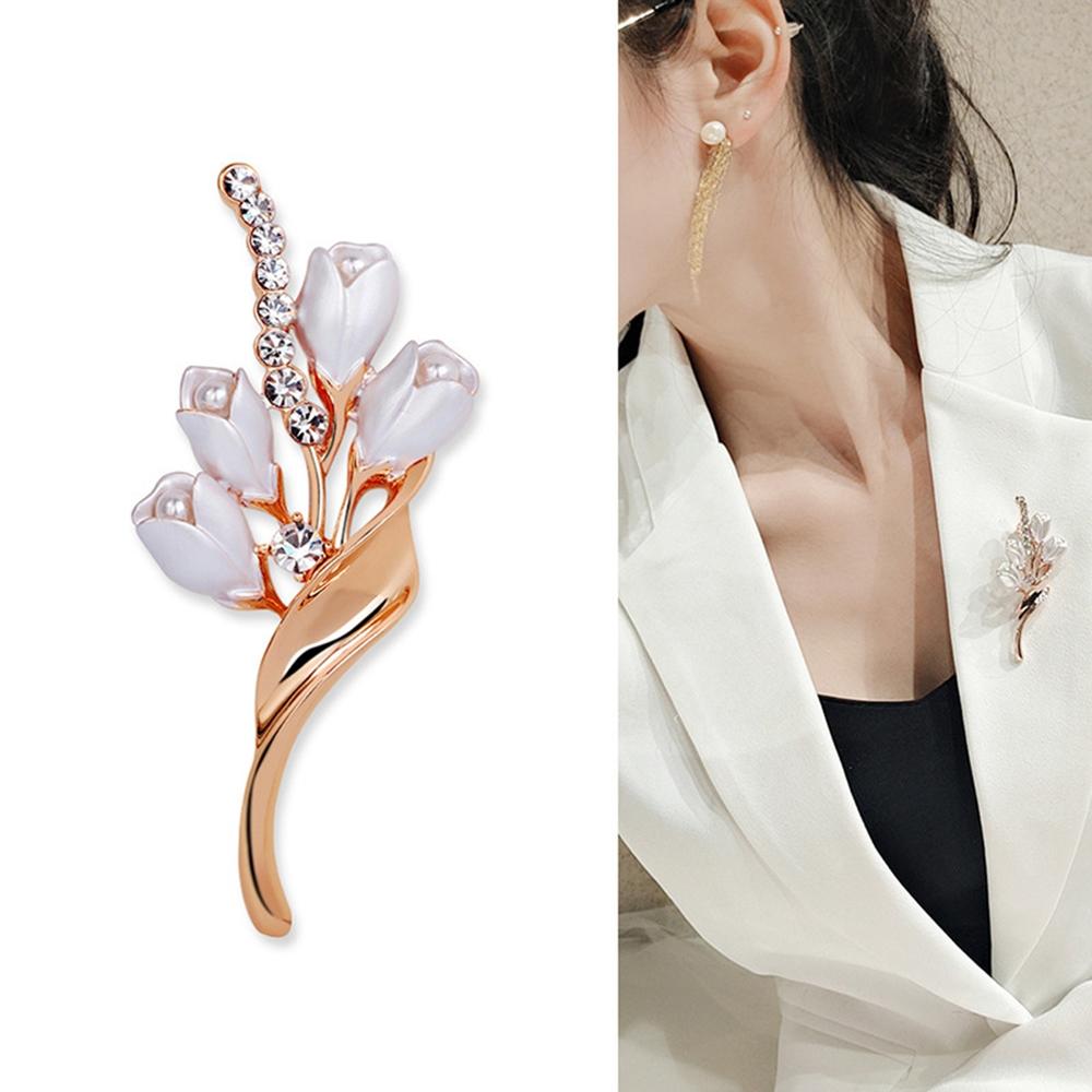 Generic Women Brooch Elegant Rhinestones Inlaid Alloy 3D Tulip Shape Brooch Boutique Garment Brooch Daily Wear
