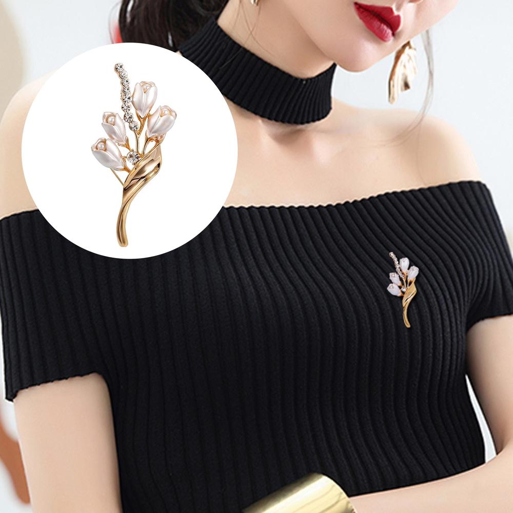 Generic Women Brooch Elegant Rhinestones Inlaid Alloy 3D Tulip Shape Brooch Boutique Garment Brooch Daily Wear