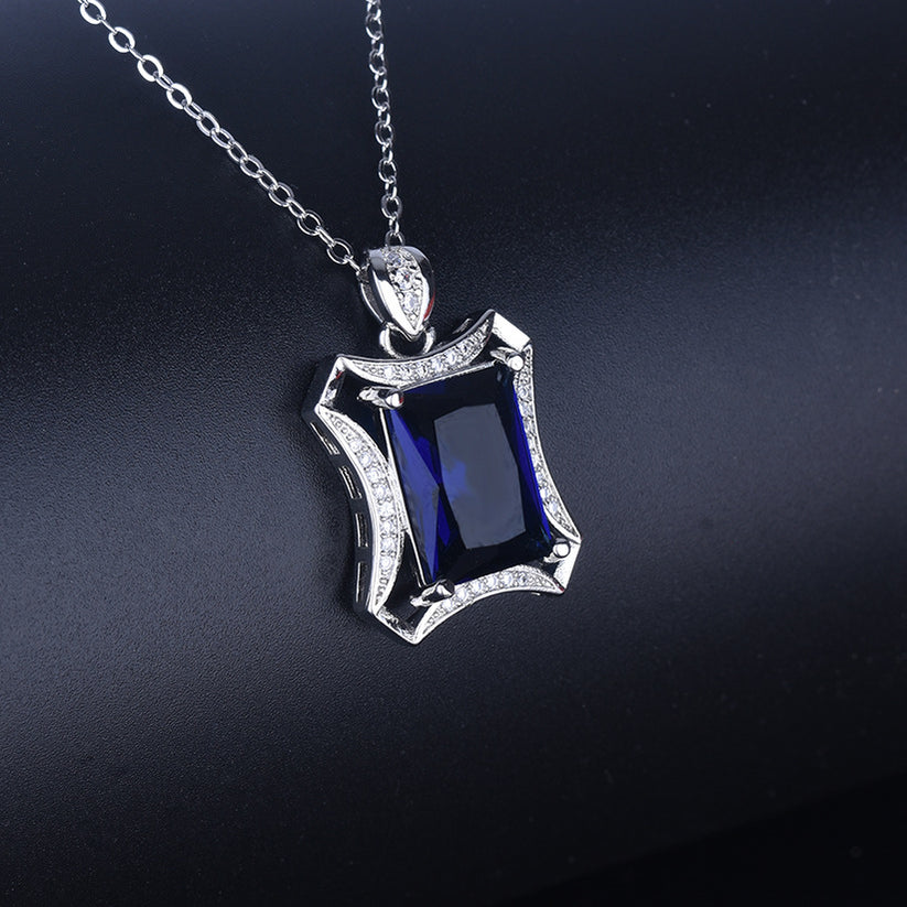 White gold deep blue diamond [excluding chain]