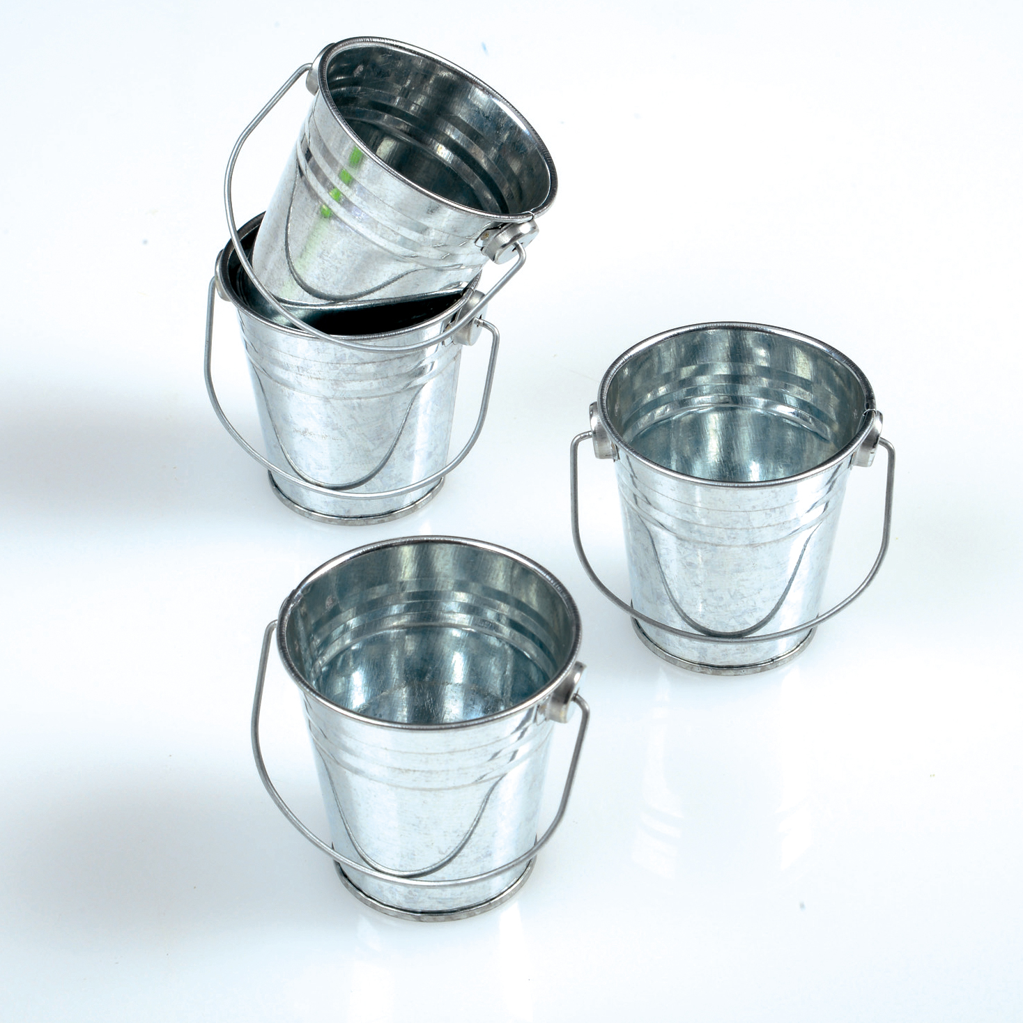 US Toy Mini Galvanized Metal Buckets 2.5" Party Favor, Silver, 12 Pack