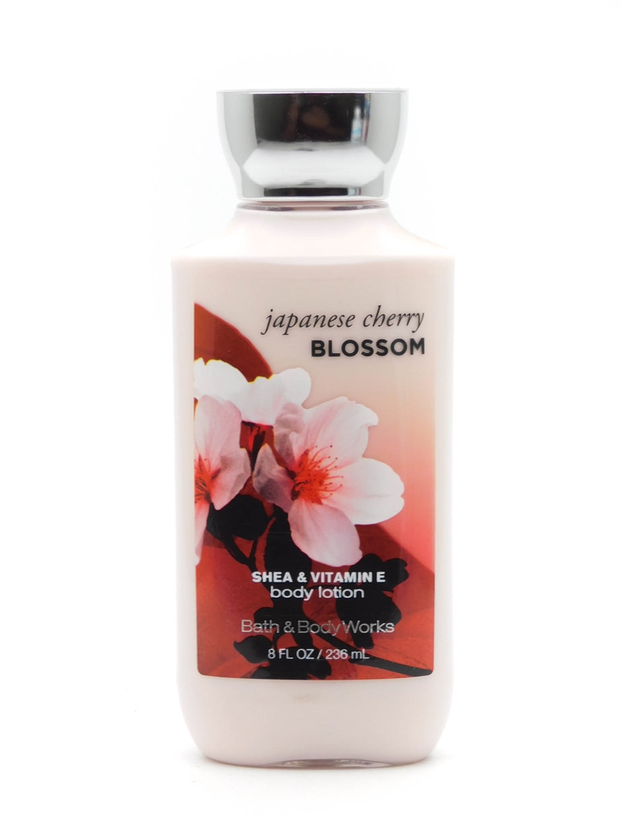 Bath & Body Works Japanese Cherry Blossom Shea & Vitamin E Body Lotion  8 fl oz