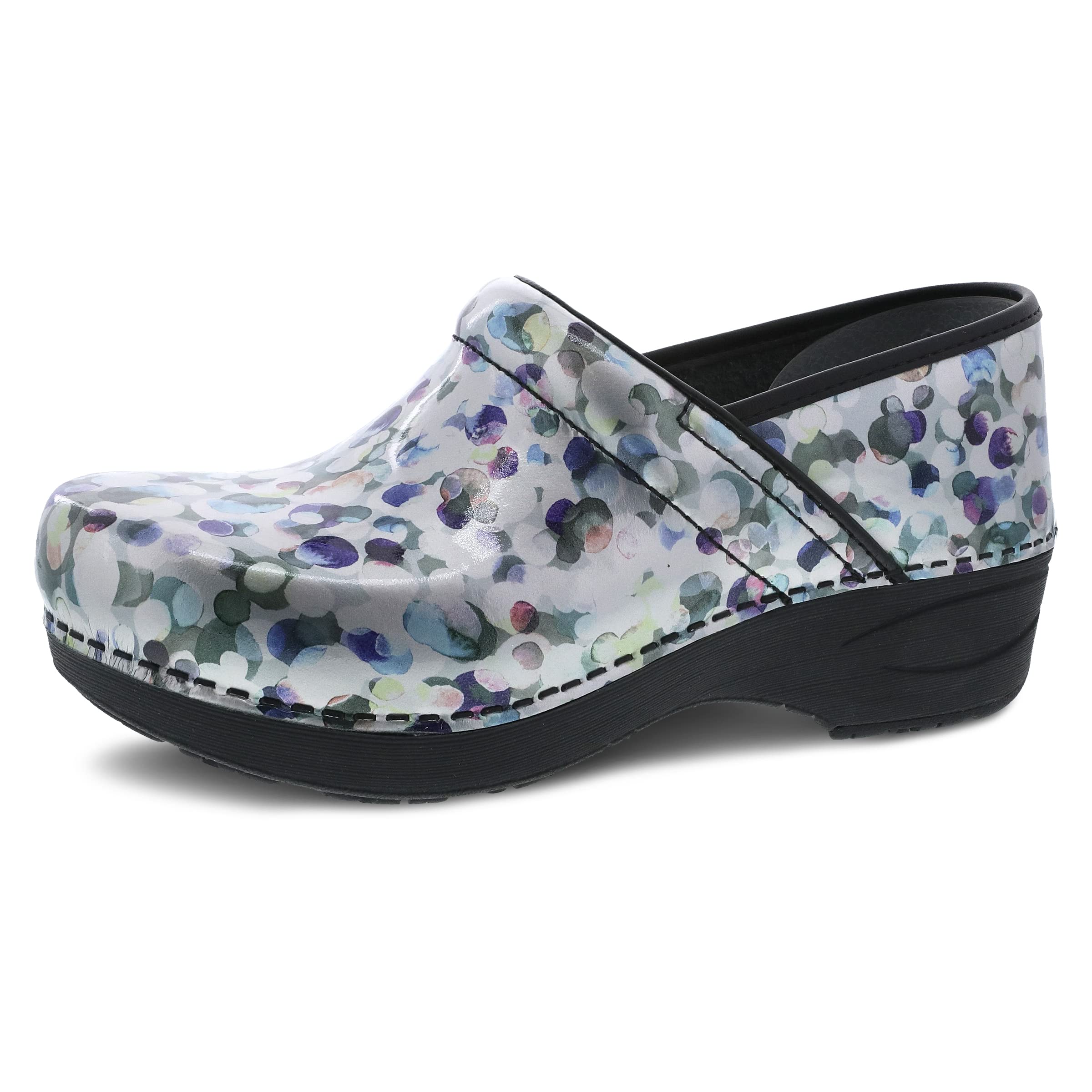 Dansko XP 20 clogs for Women - Lightweight Slip Resistant Footwear for comfort and Support - Ideal for Long Standing Professiona