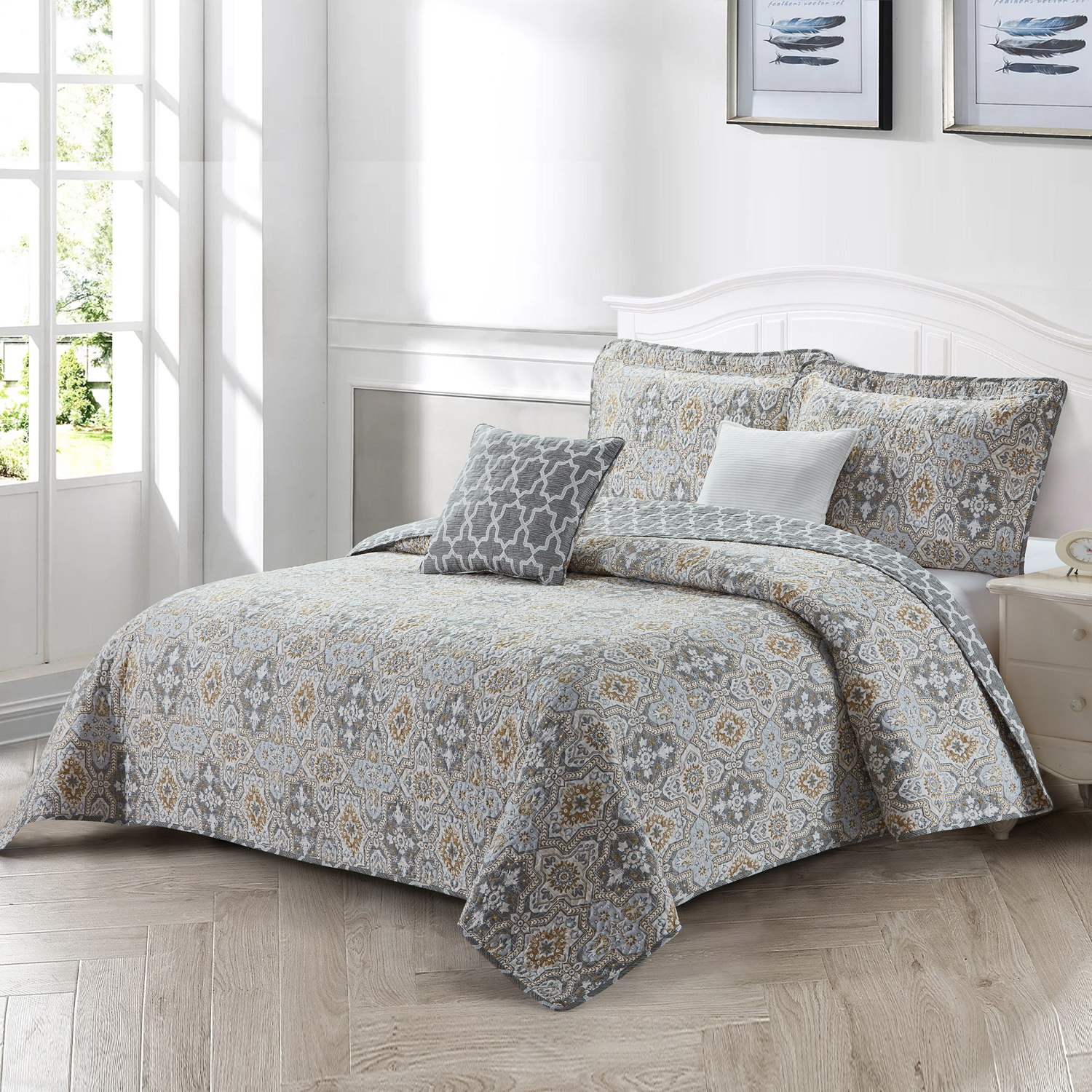 Home Soft Things Lanza 5 Piece Quilted Bedspread Coverlet Set