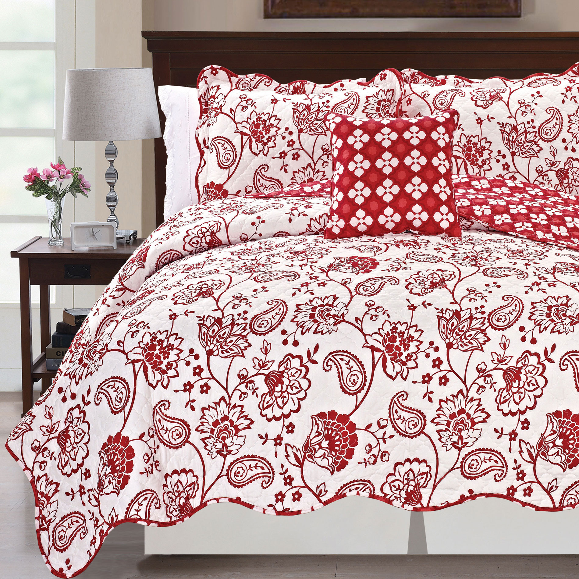 Serenta Paisley Flower Reversible Quilted 4 Piece Bed Spread Set