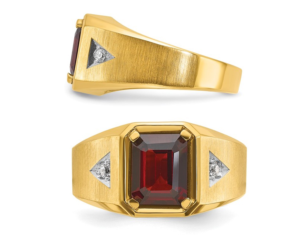 Gem And Harmony Mens 2.65 Carat (ctw) Garnet Ring in 14K Yellow Gold with Accent Diamonds