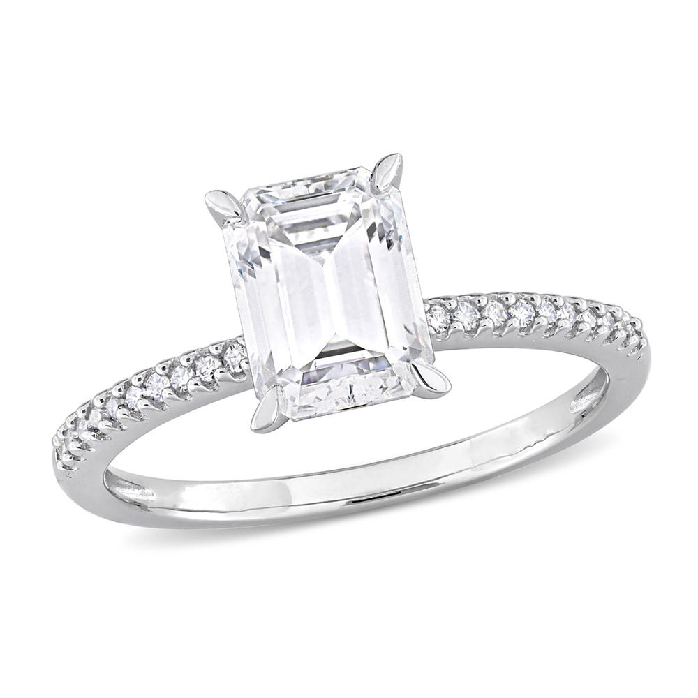 Gem And Harmony 1.75 Carat (ctw) Lab-Created Emerald-Cut Moissanite Engagement Ring in 14K Yellow Gold with Diamonds