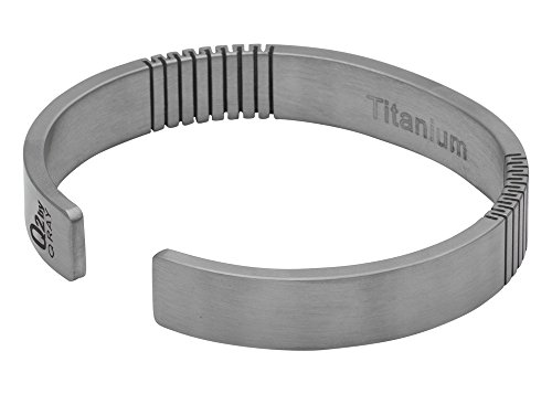 Qray Q2 Pure Titanium 100% Pure Titanium Golf Athletic Bracelet (Medium)