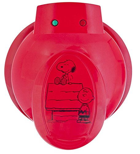 Smart Planet WM-6S Peanuts Snoopy and Charlie Brown Waffle Maker, Red
