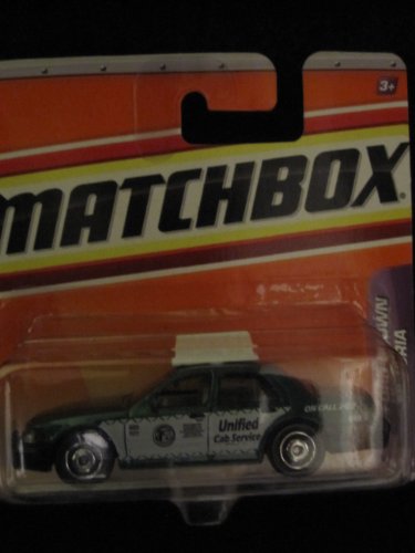 Matchbox 06 Ford Crown Victoria Taxi (Green) on short card Matchbox Series #68