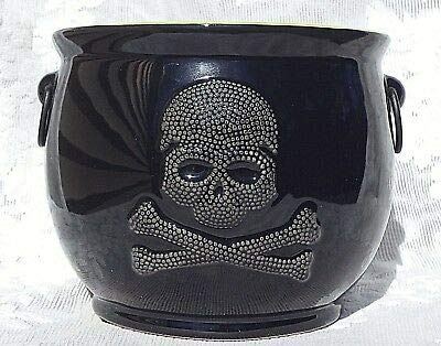 Yankee Candle Black and Green Skull Witches' Cauldron Jar Holder/Candy Dish