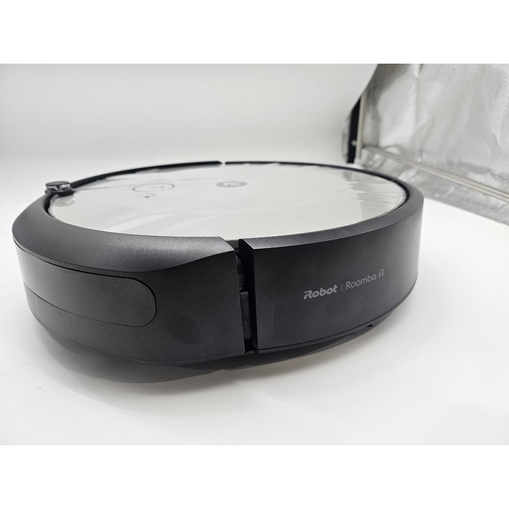 iRobot Open Box iRobot Roomba i1 (1154) Wi-Fi Connected Robot Vacuum I115420 - GREY/BLACK