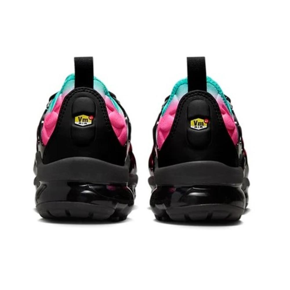 Nike Women's Nike Air Vapormax Plus Pink Blast/Clear Jade-Black (FN7175 630)