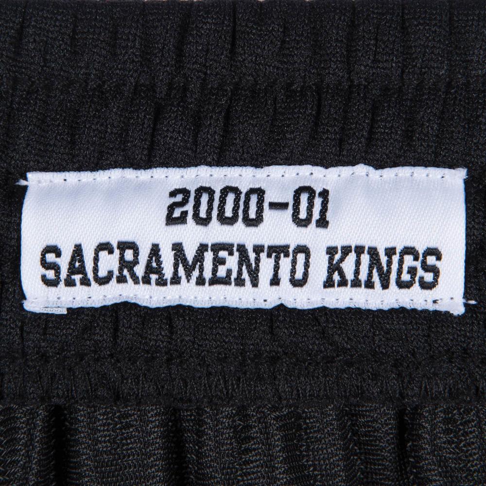 Mitchell & Ness Men's Mitchell & Ness Black NBA Sacramento Kings Road 2000-01 Swingman Shorts
