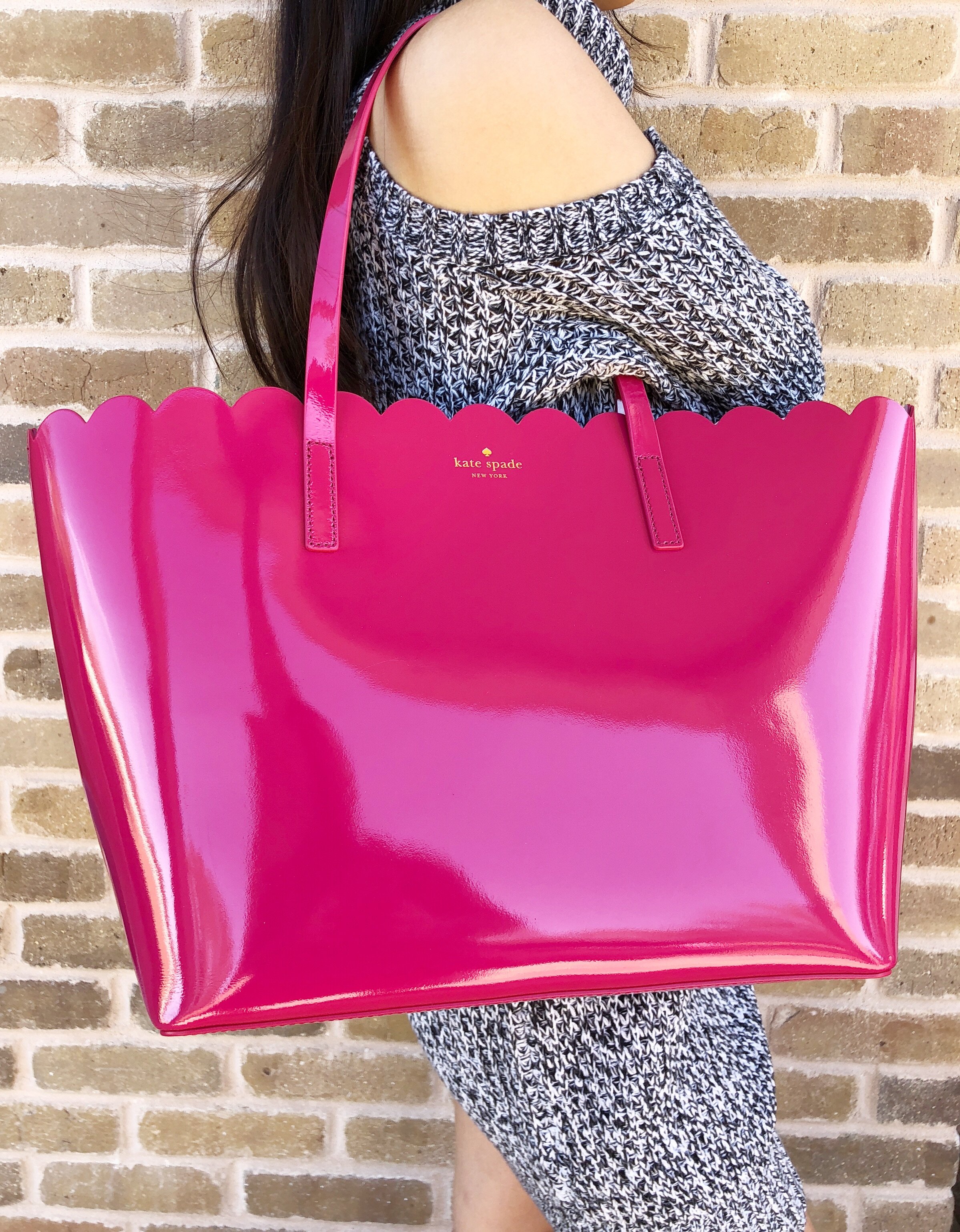 Kate spade scalloped tote Clearance