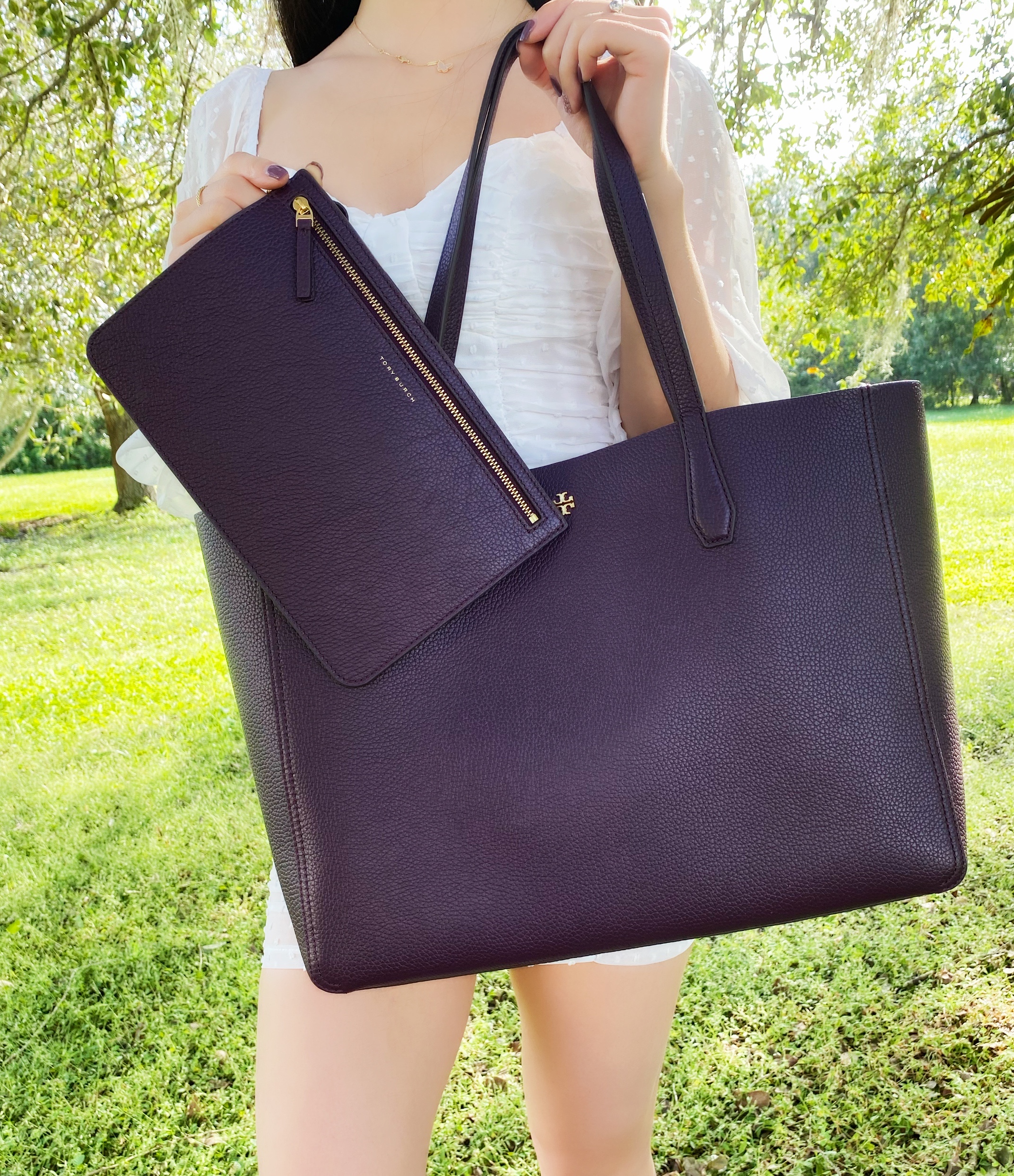 Tory Burch Blake Carryall Tote Plum Purple Pebbled Leather Floral Zip Clutch Tory Burch Blake Carryall Tote Plum Purple Pebbled Leather Floral Zip Clutch