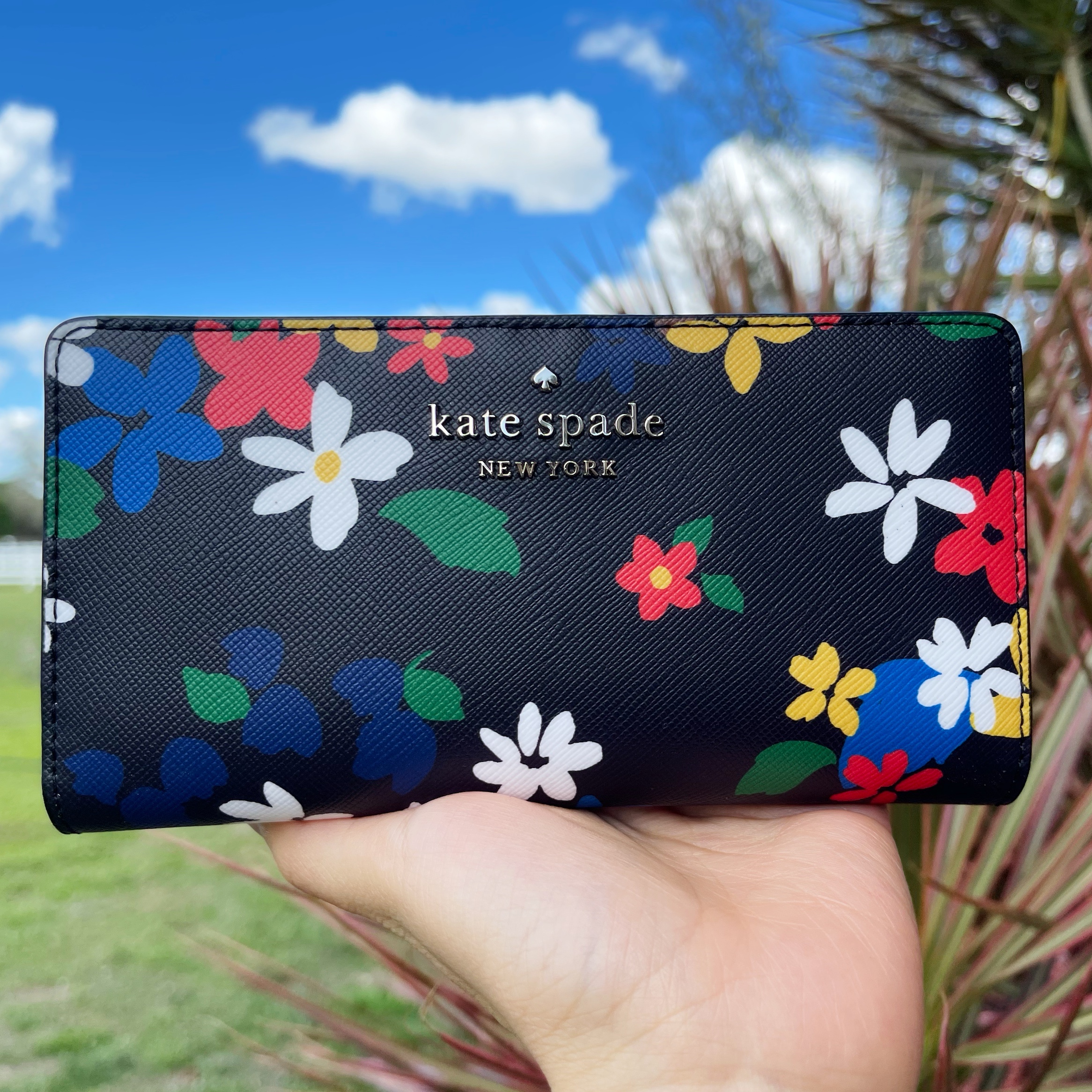 kate spade flower wallet