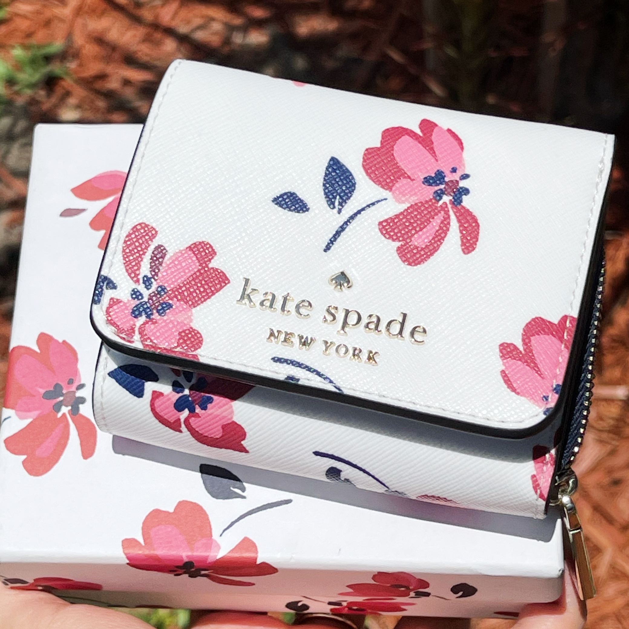 Staci tea garden toss boxed large continental wallet clearance