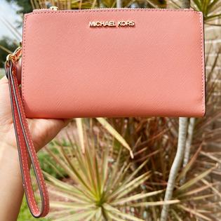 Mk jet set travel double zip wristlet Clearance